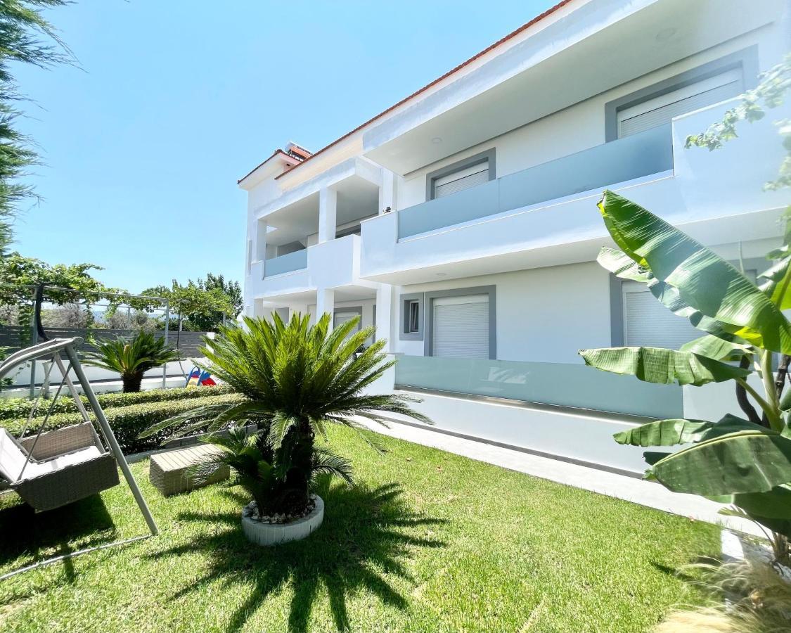 White House Kokas Luxury Apartments Кремасті Екстер'єр фото
